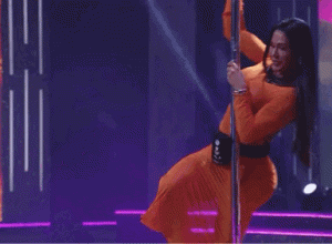 danca-video-ezgif.com-video-to-gif-converter.gif